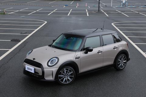 MINI Cooper 2023