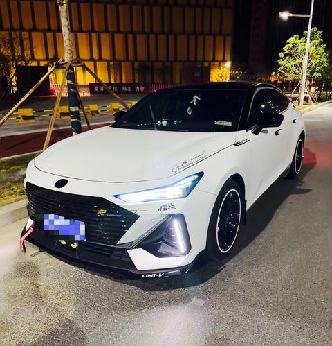 Changan UNI-V 2022