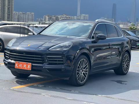 Porsche Cayenne 2022