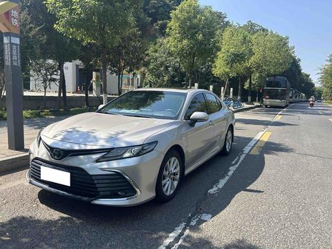 Toyota Camry 2021