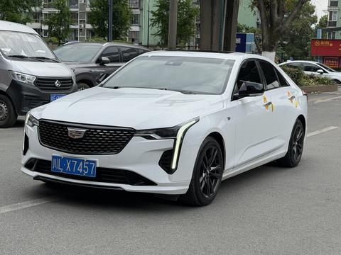 Cadillac CT4 2022