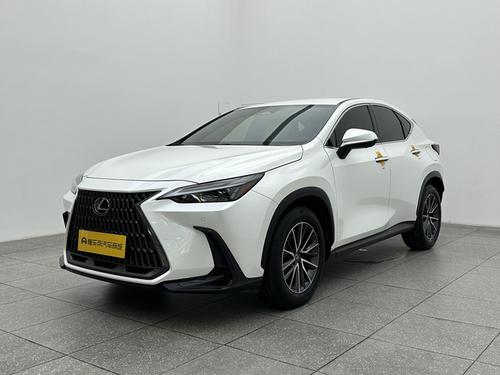 Lexus NX 2023