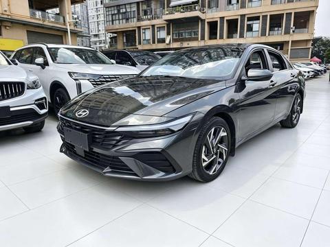 Hyundai Elantra 2023