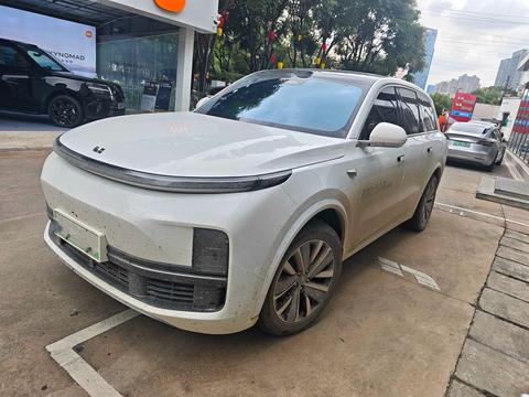 Li Auto L8 2025
