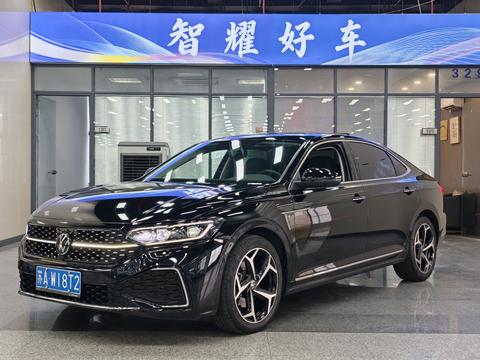 Volkswagen Passat 2024
