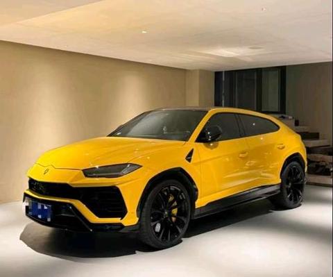 Lamborghini Urus 2021