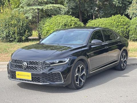 Volkswagen Passat 2023