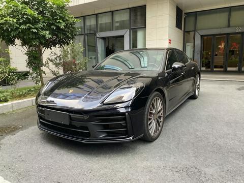 Porsche Panamera 2024