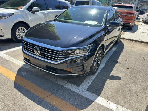 Volkswagen Passat 2023
