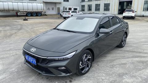 Hyundai Elantra 2023
