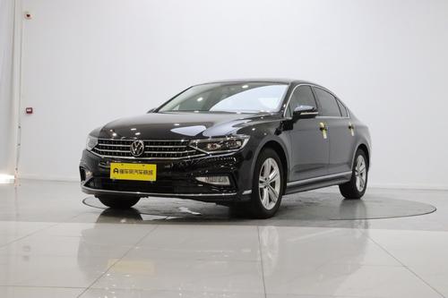 Volkswagen Magotan 2025