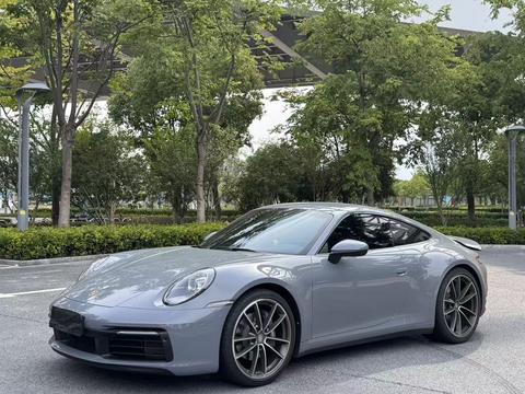 Porsche 911 2023