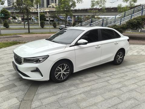 Geely Emgrand 2022