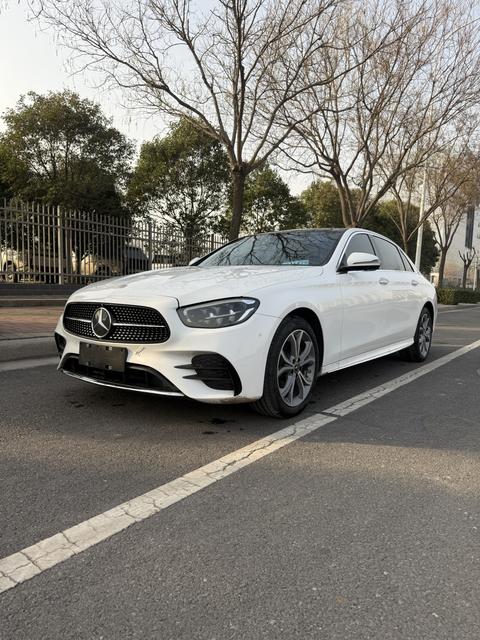 Mercedes-Benz E-Class 2022