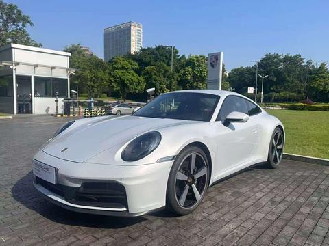Porsche 911 2025