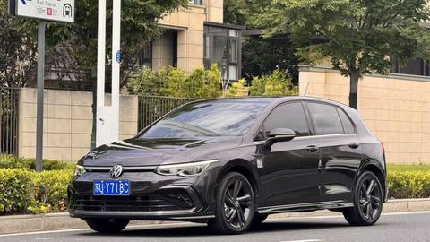 Volkswagen Golf 2023