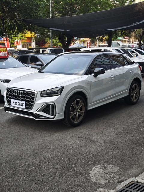 Audi Q2L 2022