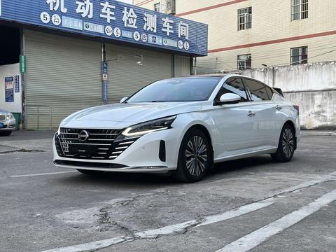 Nissan Teana 2022