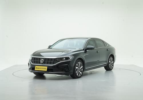 Volkswagen Passat 2023