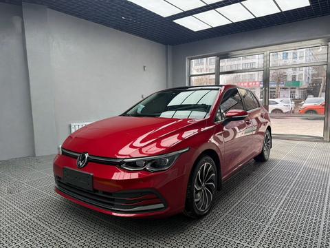 Volkswagen Golf 2021