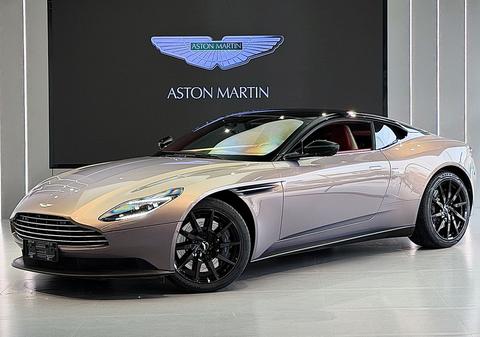 Aston Martin DB11 2022