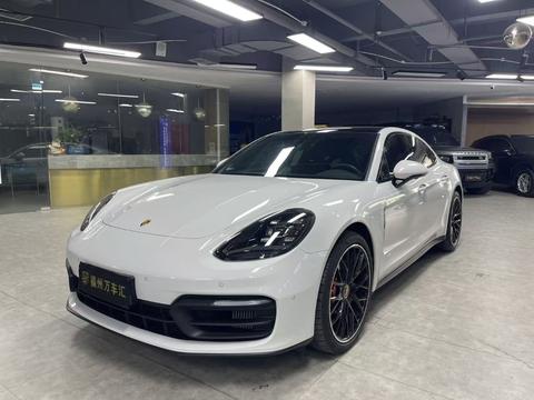 Porsche Panamera 2023