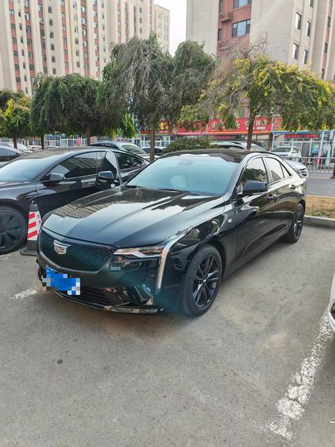 Cadillac CT4 2023