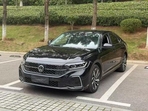 Volkswagen Passat 2022