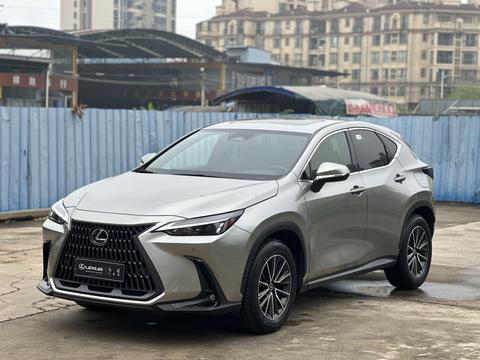 Lexus NX 2023