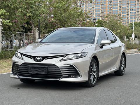 Toyota Camry 2021