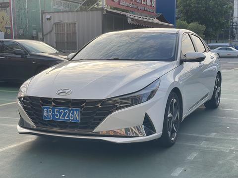 Hyundai Elantra 2022