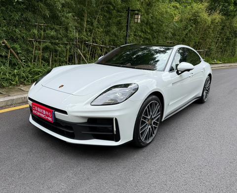 Porsche Panamera 2024