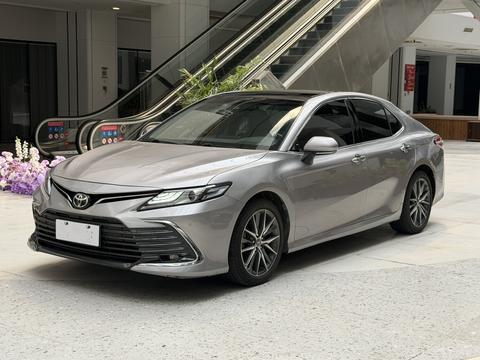 Toyota Camry 2021