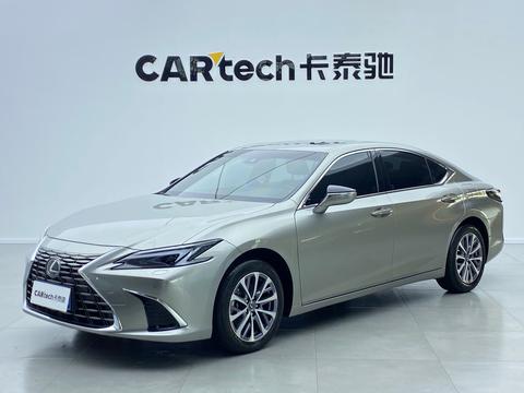 Lexus ES 2025