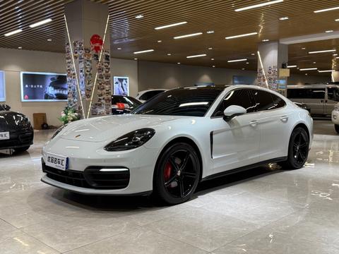 Porsche Panamera 2022