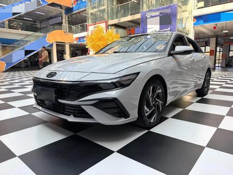 Hyundai Elantra 2023