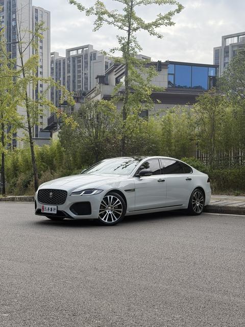 Jaguar XFL 2024