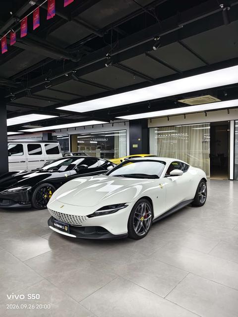 Ferrari Roma 2020