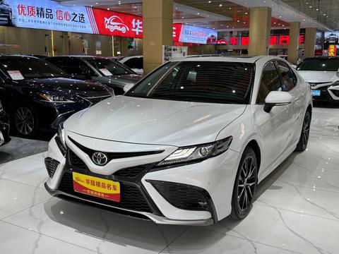 Toyota Camry 2021