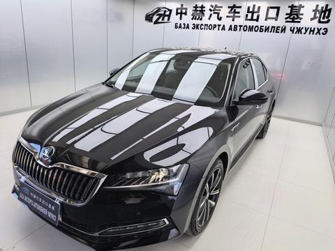 Skoda Superb 2025