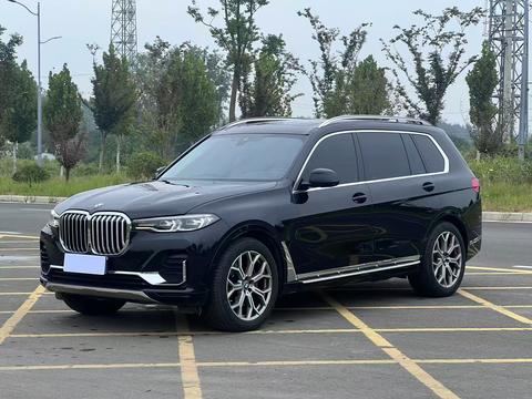 BMW X7 2021