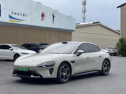 Xiaomi SU7 2024