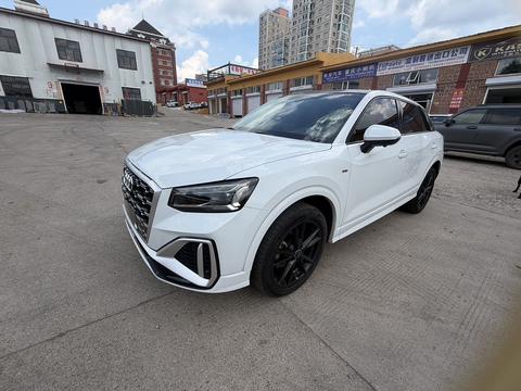 Audi Q2L 2022
