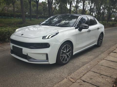 Lynk & Co 03 2022