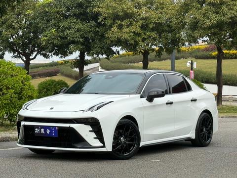 Lynk & Co 03 2023