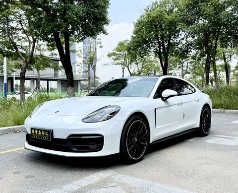 Porsche Panamera 2023