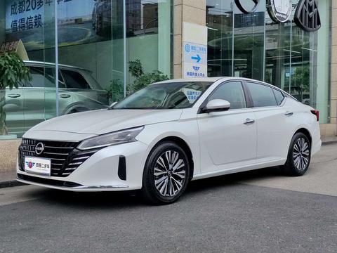 Nissan Teana 2024