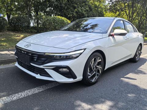 Hyundai Elantra 2023
