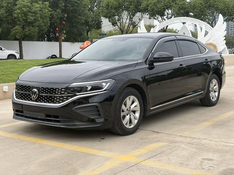 Volkswagen Passat 2023