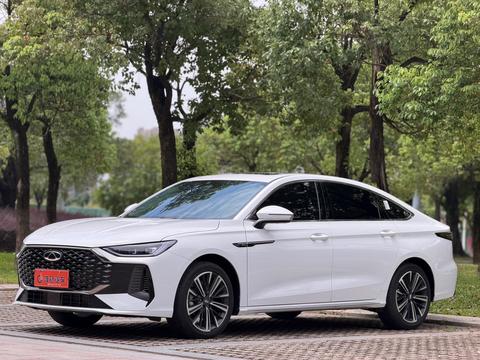 Chery Arrizo 8 Pro 2025